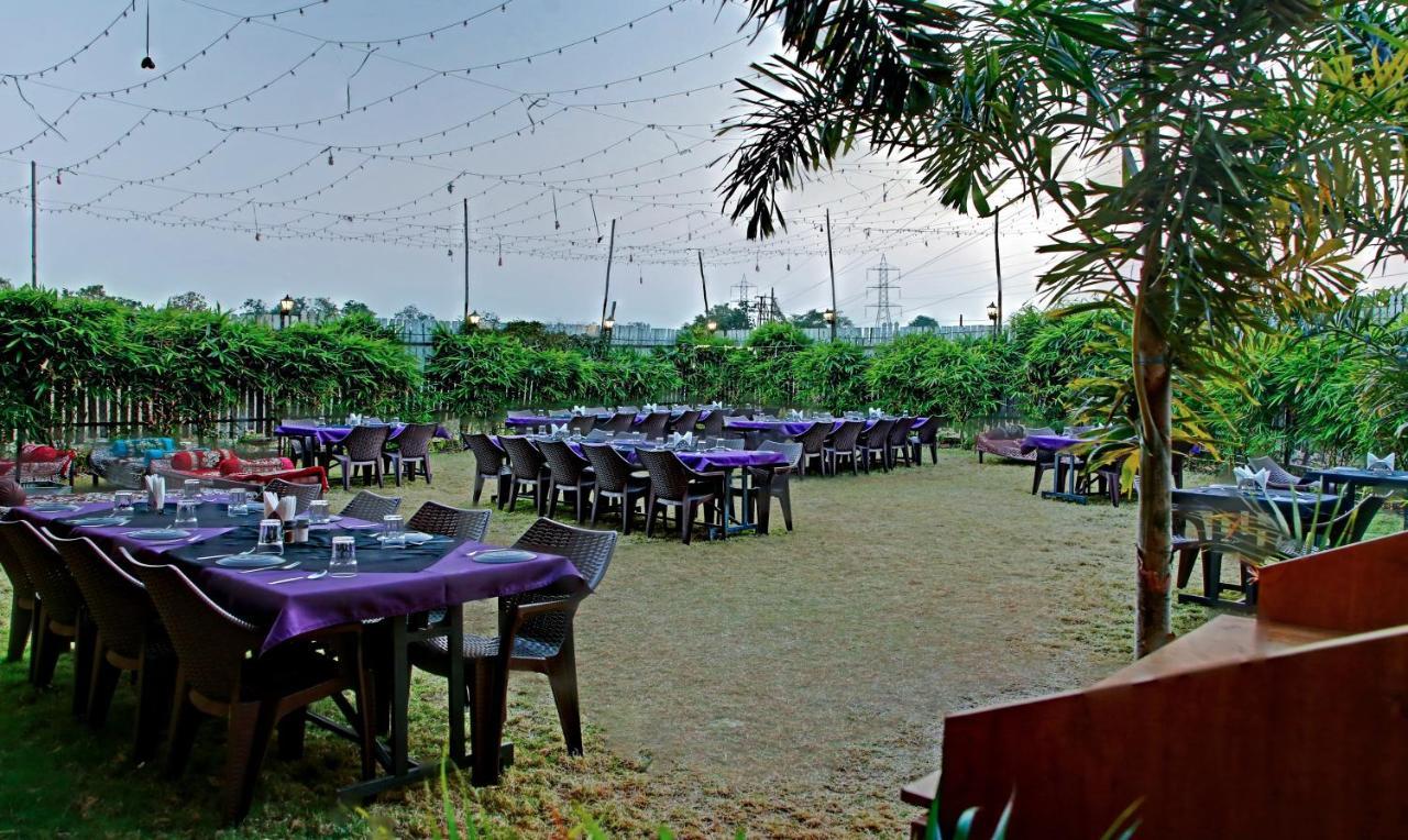 Treebo Trend Hotel Wildernest Zoological Park Nagpur Exteriör bild